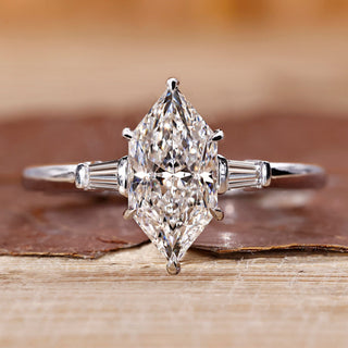 Dutch marquise engagement ring in white gold.