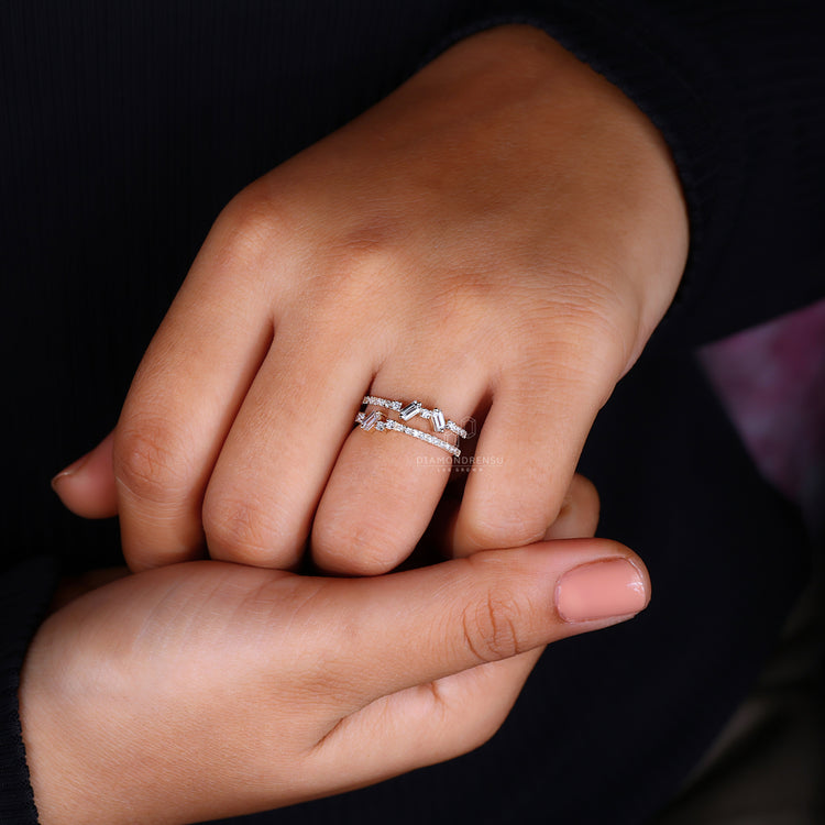 Cluster diamond band with double row pave band.