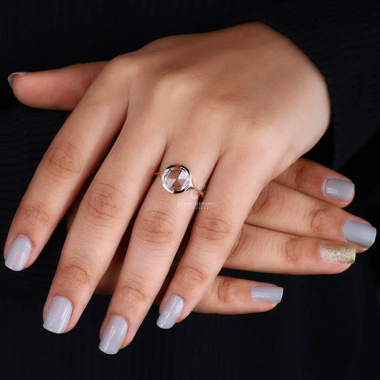 Diamondrensu AU ring made with lab grown diamonds.