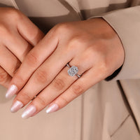 4 Claw Prong Ring holding a radiant lab grown diamond.