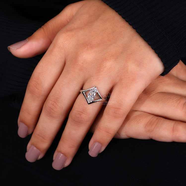 IGI certified 4 claw prong setting ring.