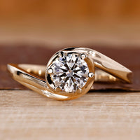 Solitaire Diamond Engagement Ring with round cut lab grown diamond.