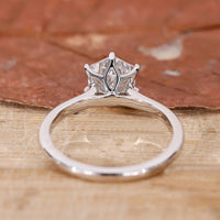 Customise ring with IGI certified diamond.