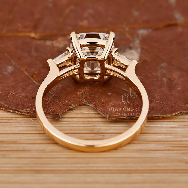 Handmade cushion cut diamond ring by Diamondrensu AU.