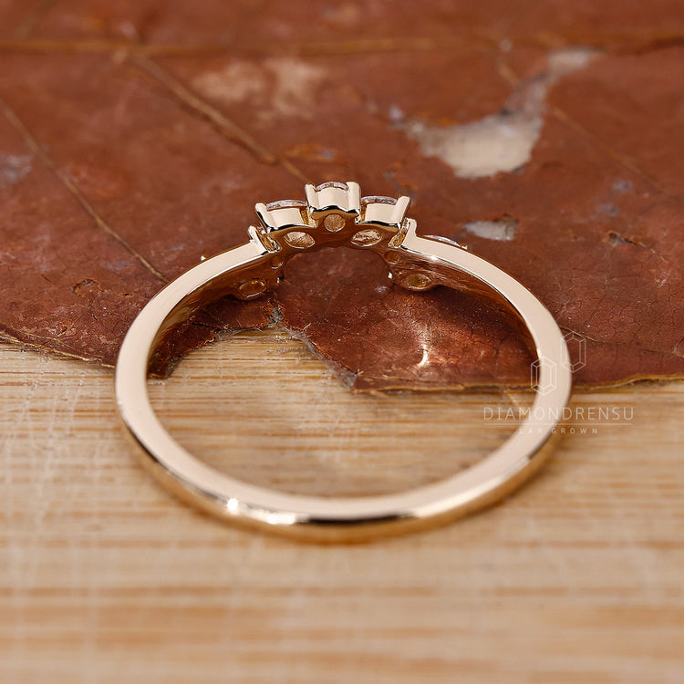 Diamondrensu AU band with marquise wedding band.