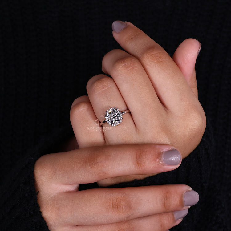 Double prong setting ring crafted in white gold ring.