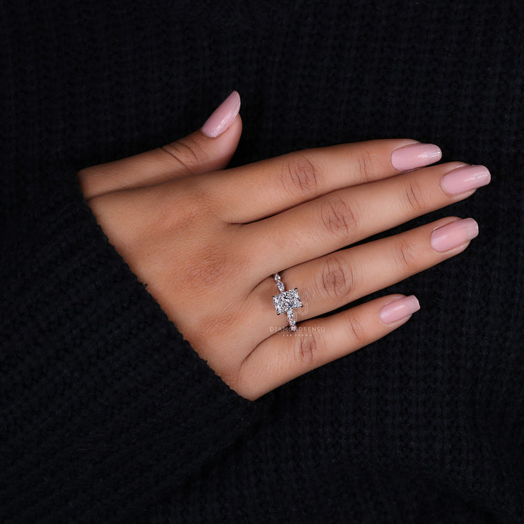 Custom engagement ring made just for you.