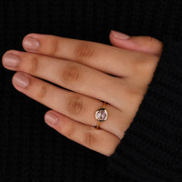 Lab grown diamond used with IGI certified stone