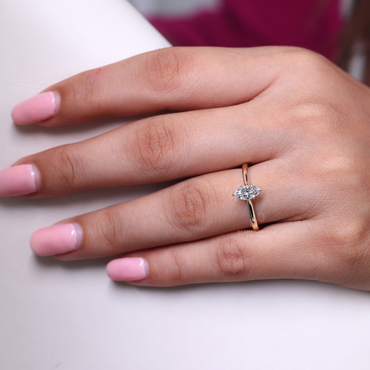 6 claw prong setting with cathedral setting ring.
