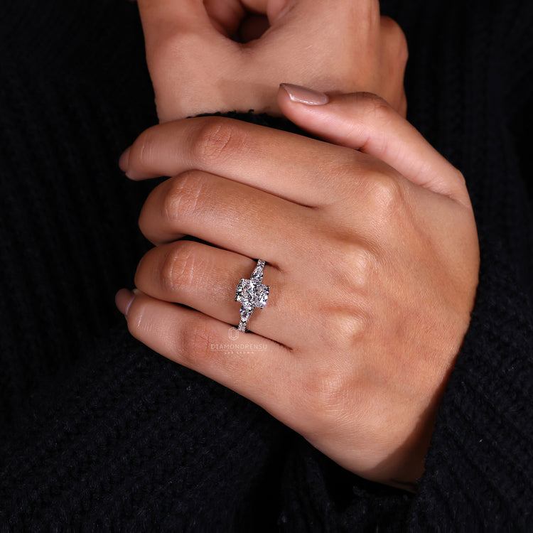 White gold ring featured in Buy Engagement ring.