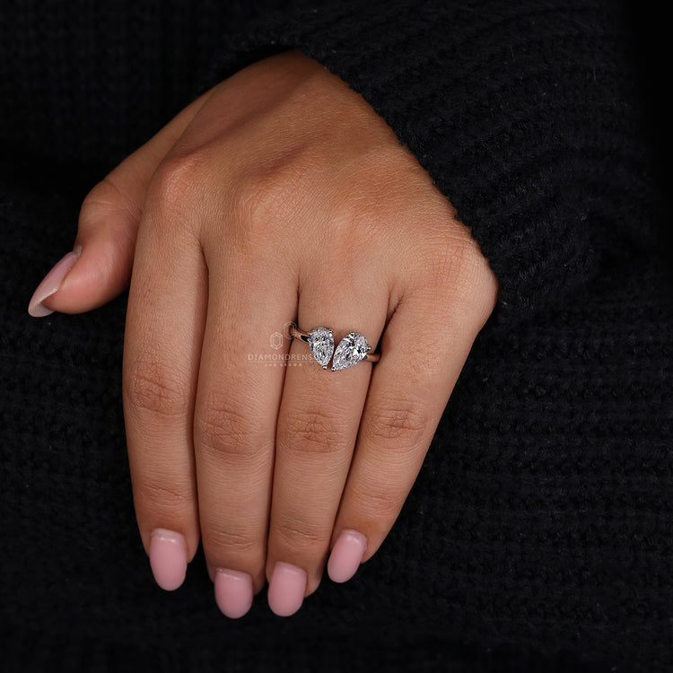 Customise ring with Toi Et Moi design and white gold setting.