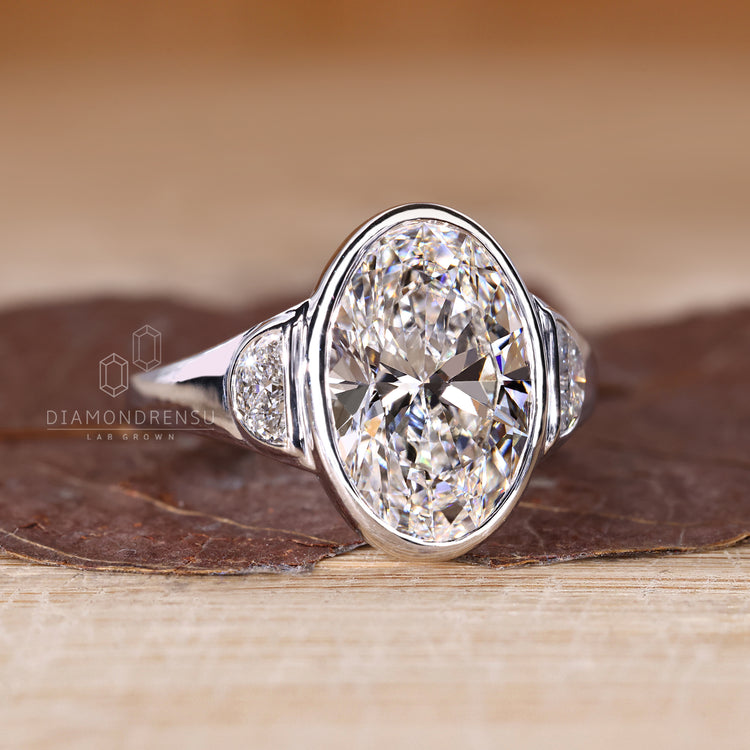Handmade oval cut diamond ring by Diamondrensu AU.