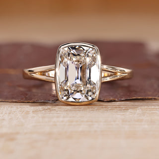 Cushion Old European Cut Ring solitaire style design.