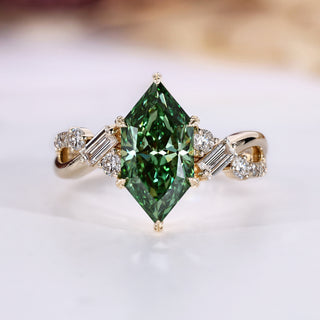 Dutch marquise diamond ring with green diamond.
