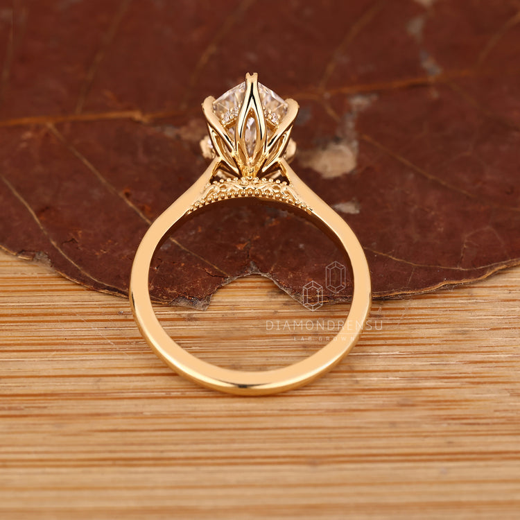 Dutch marquise ring available in 1 to 3 CT.