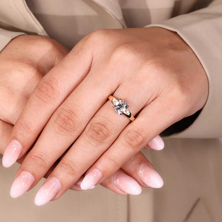 Diamondrensu AU Cushion Old European Cut solitaire ring.
