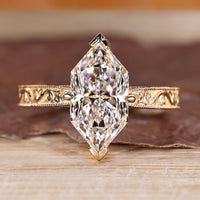 Vintage diamond ring with Dutch marquise diamond.