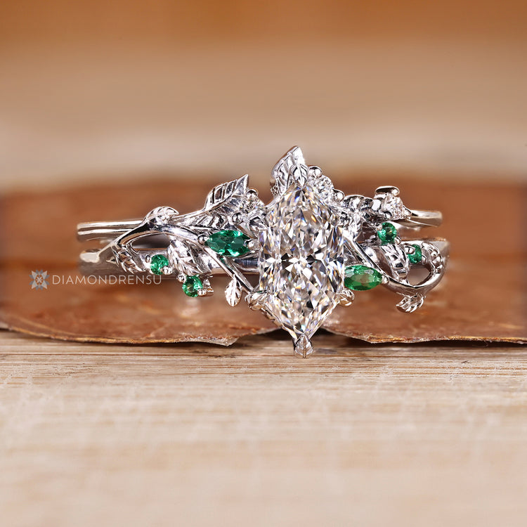 Nature inspired Dutch marquise diamond bridal set.