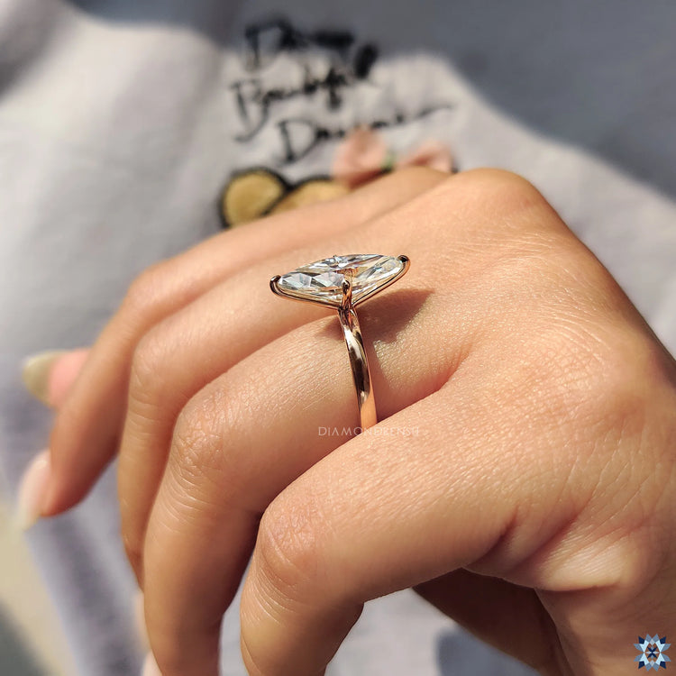 7 stone engagement ring offers perfect symmetry and brilliance.
