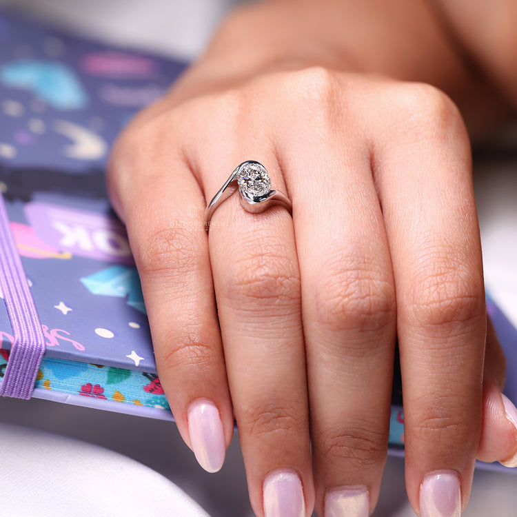 Round hidden stones ring with unique design.