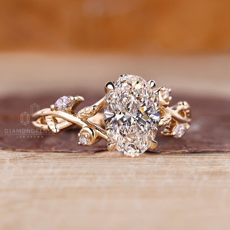 Oval cluster diamond ring in yellow gold diamond ring.