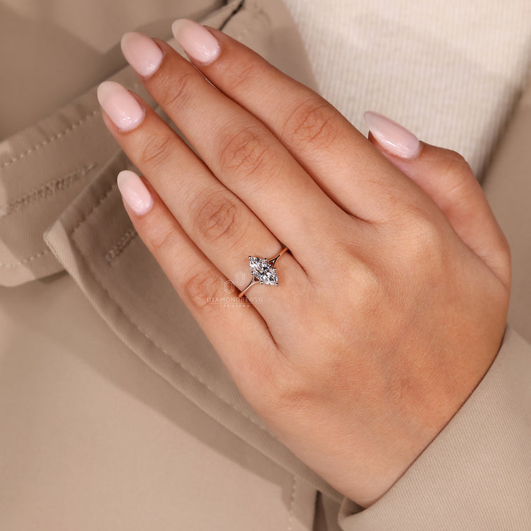 Lab Grown Diamond in solitaire engagement ring.