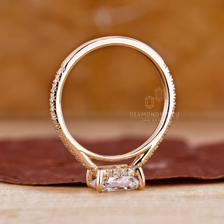 Buy Engagement ring with yellow gold diamond ring.