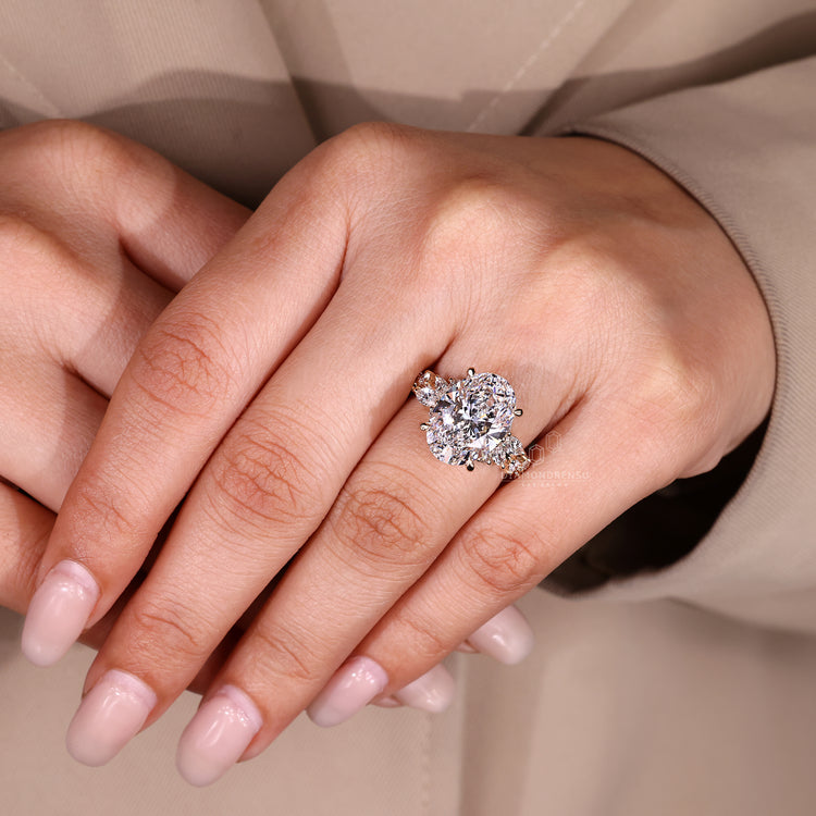 Diamondrensu AU Oval Cut Diamond Ring handmade.
