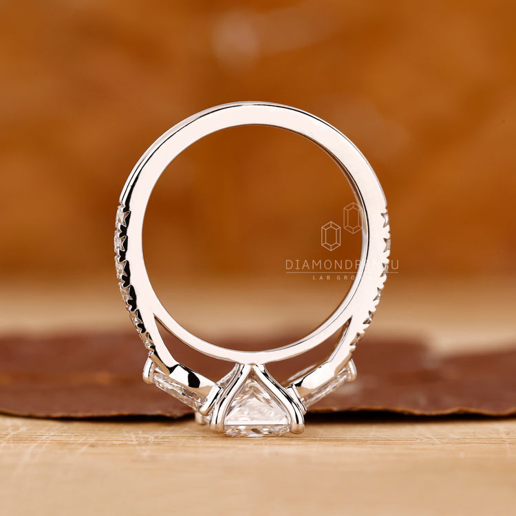 Buy Engagement ring in cathedral setting ring design.