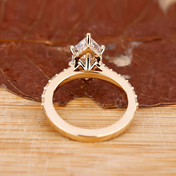 Buy Engagement ring with yellow gold diamond ring.