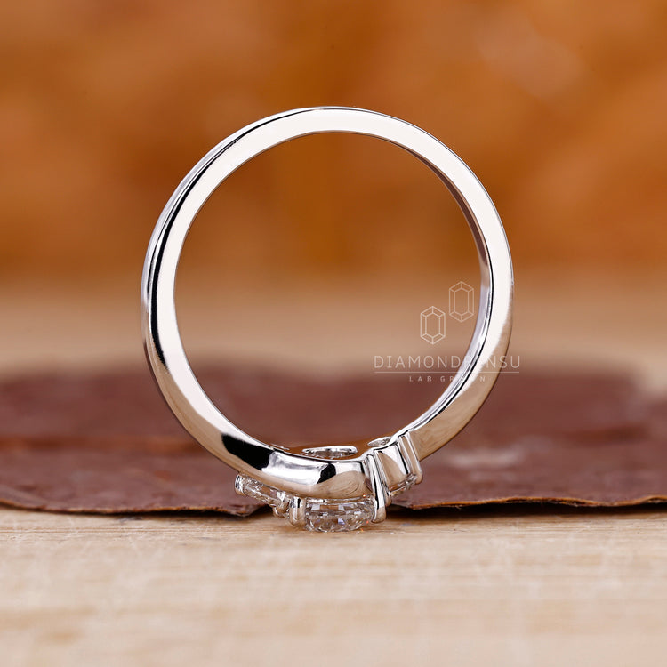 Handmade jewelry using lab grown diamond.