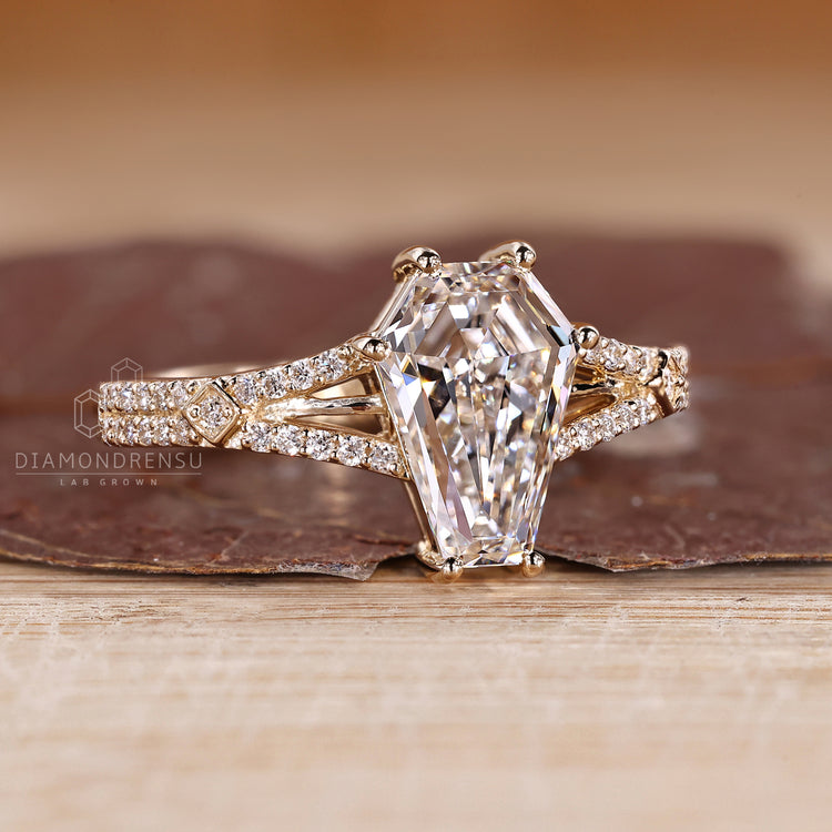Vintage coffin diamond ring double pave band.