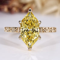 Dutch marquise diamond ring solitaire yellow diamond.
