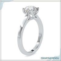 2 carat round diamond ring with unmatched sparkle and brilliance.