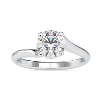Round brilliant diamond ring in a stunning solitaire diamond setting.