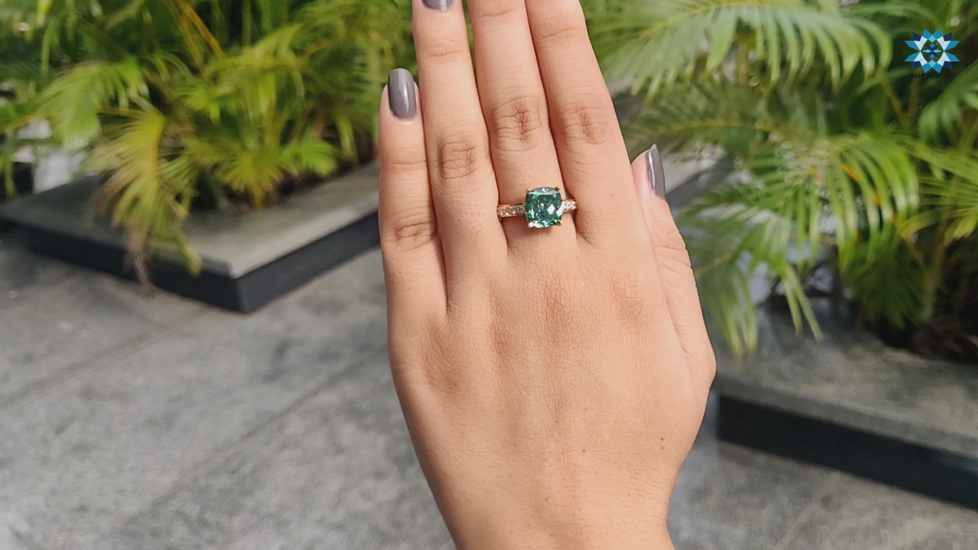 Cushion Divine Cut Green Moissanite Pavé Set 3.9 CT