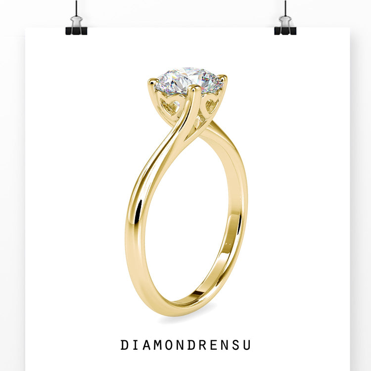 Round solitaire ring with a stunning 2 carat round diamond.