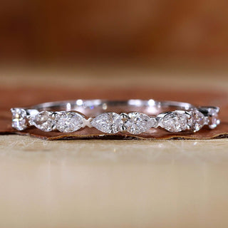 pear cut diamond band