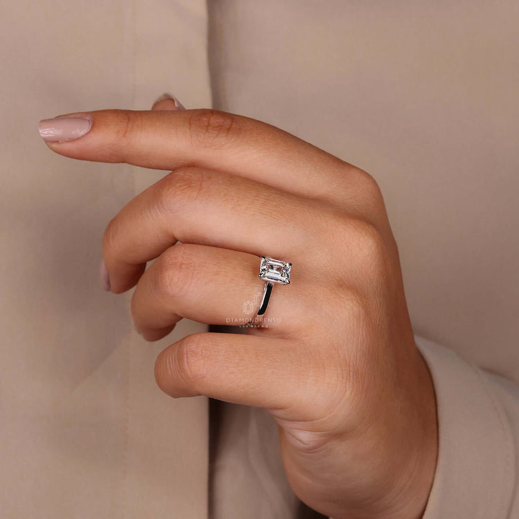 diamond solitaire ring