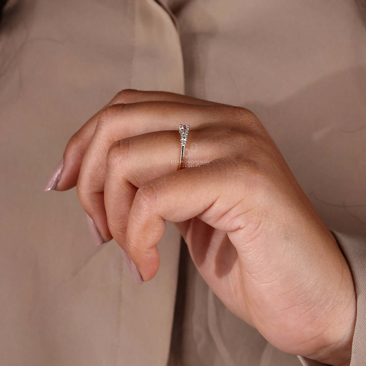 seven stone diamond band