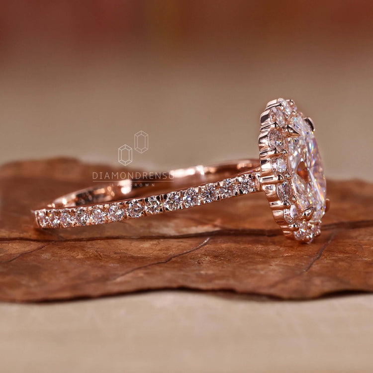 Oval Cut Lab-Grown Diamond Halo Pavé Ring 0.8 - 2 CT