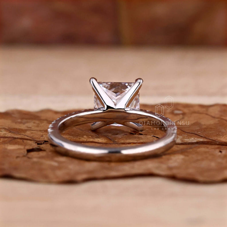 anniversary gift ring