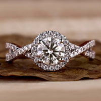 lab grown diamond engagement ring
