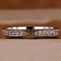 lab grown diamond eternity band