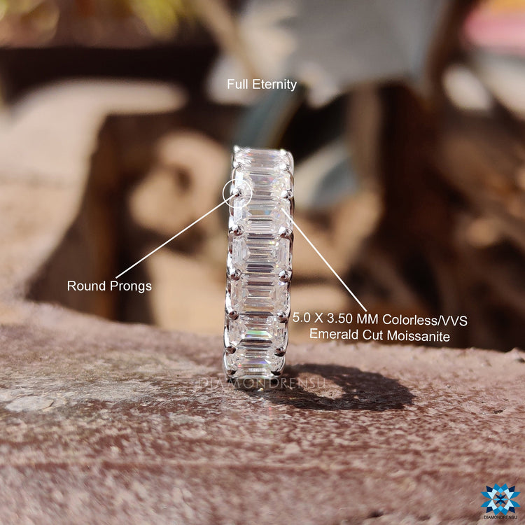 emerald cut moissanite band