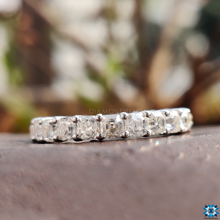 moissanite engagement ring - diamondrensu