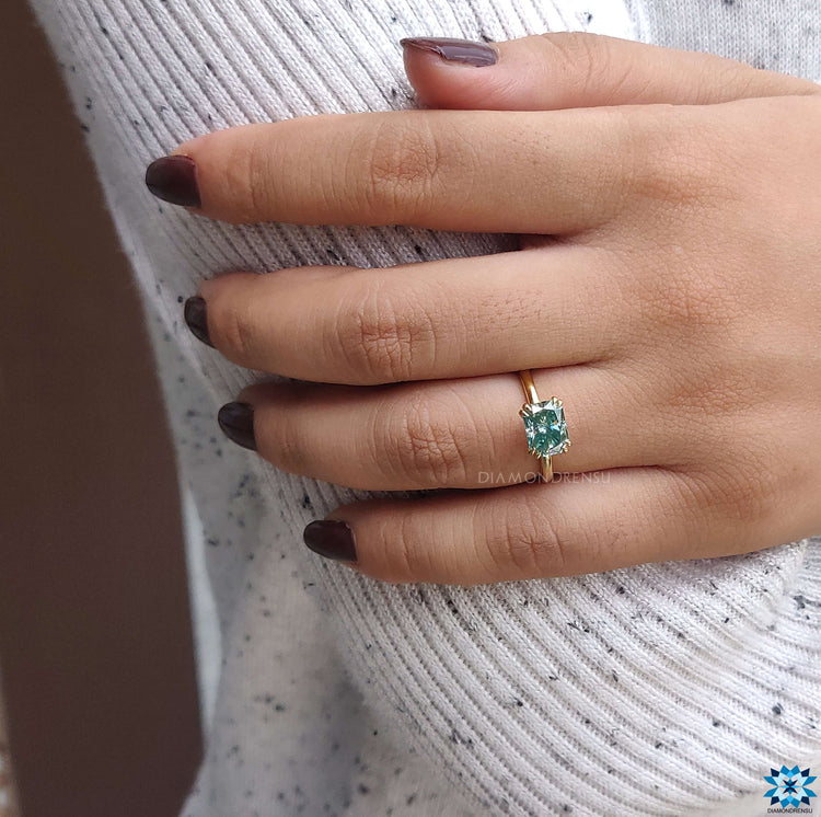 engagement ring