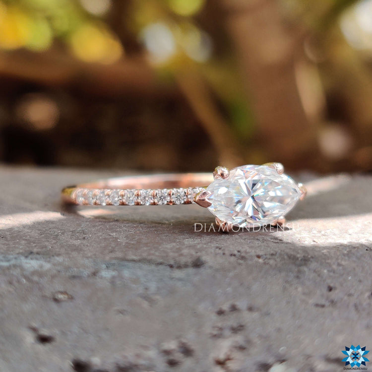 engagement ring