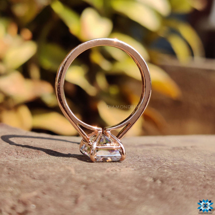 solitaire ring