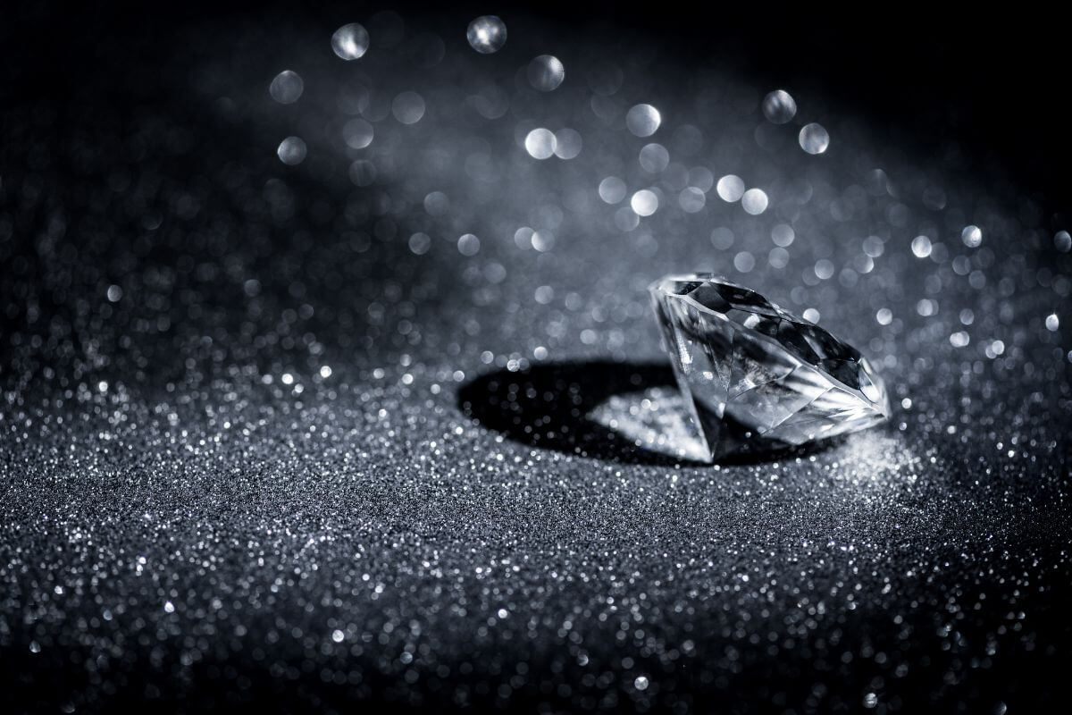 Is Color or Clarity More Important in Choosing a Diamond?